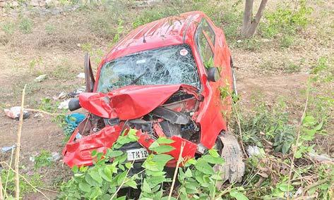 பாடலூர் அருகே கார் மரத்தில் மோதி விபத்து: தந்தை - மகள் உள்பட 3 பேர் உயிரிழப்பு