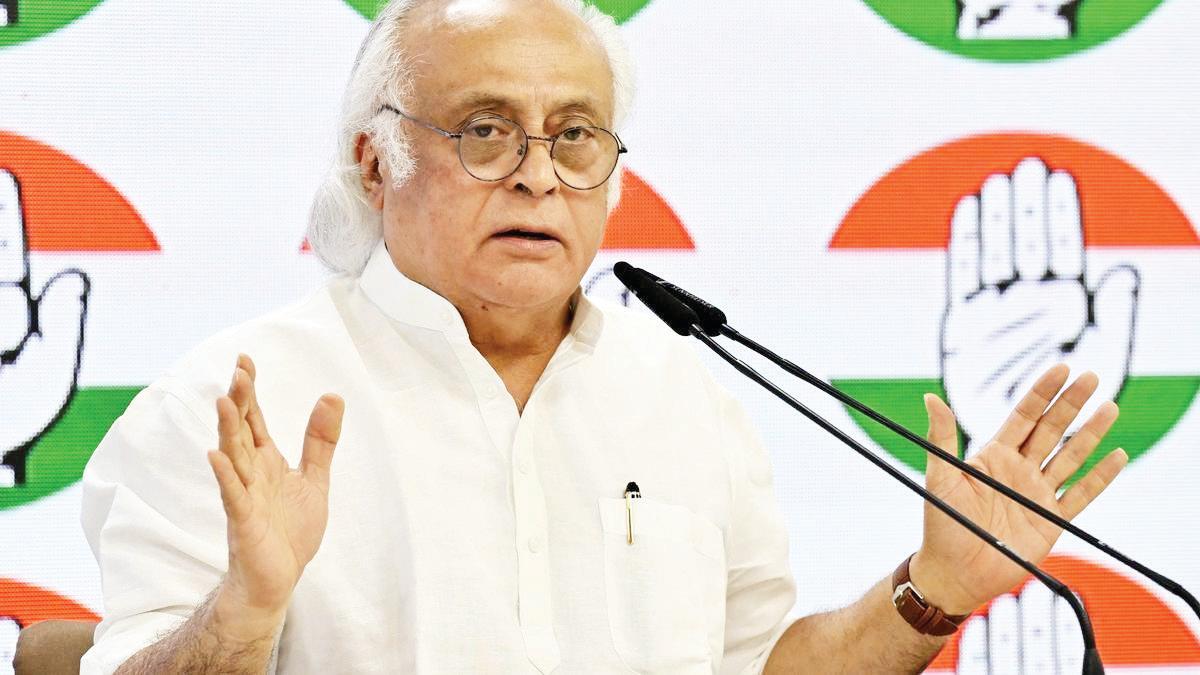 முப்படை தலைமை தளபதி கூறியதை அரசு தெளிவுபடுத்த வேண்டும்