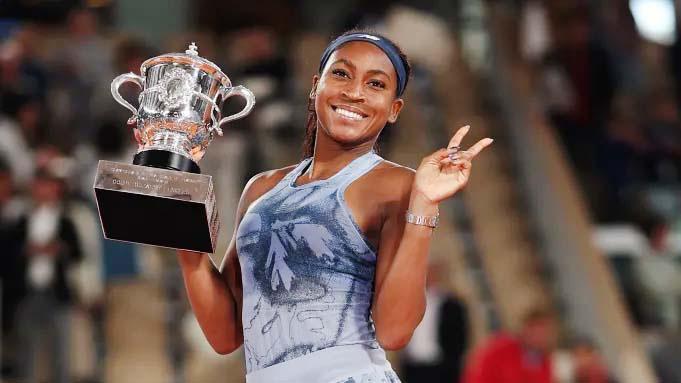 சபலென்காவை வீழ்த்தி சாம்பியன் பட்டம் வென்றார் கோகோ காப்