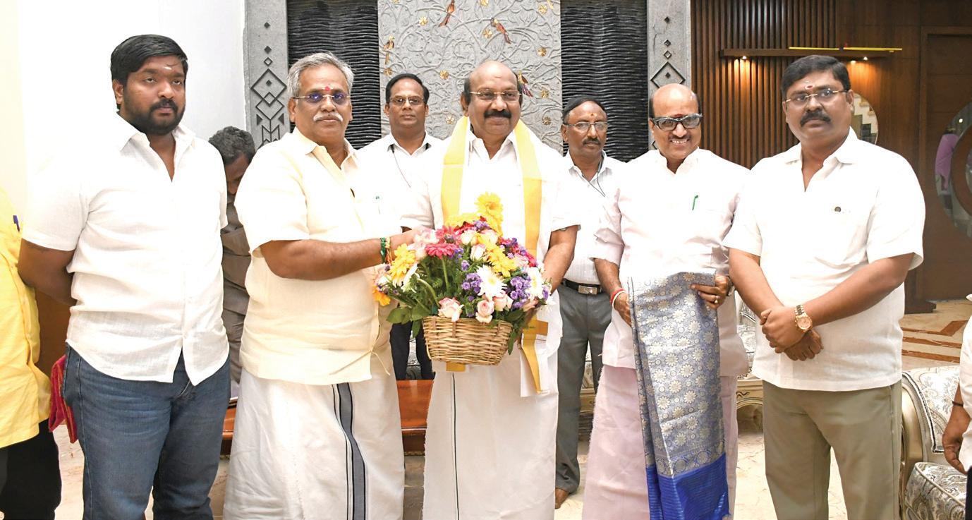 நெல்லித்தோப்பு பா.ஜ. தலைவர் டி. விஜயராஜ் தலைமையில் புதுச்சேரியில் ஜான்குமார் எம்.எல்.ஏ. பிறந்த நாள் விழா கொண்டாட்டம்