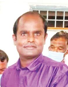 கிருஷ்ணகிரியில் பட்டப்பகலில் நடுரோட்டில் பயங்கரம்: தெருக்கூத்து நாடக கலைஞர் சரமாரியாக வெட்டிக் கொலை