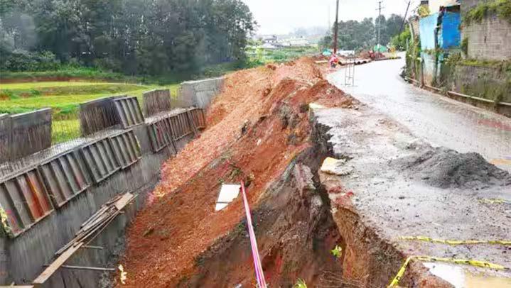 நீலகிரியில் மழை நீடிப்பு: சுற்றுலா தலங்கள் 2-வது நாளாக மூடல்