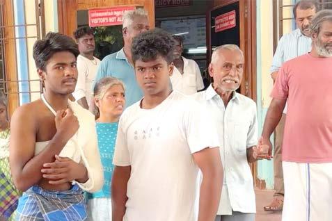 பள்ளி வேன் மீது ரெயில் மோதிய விபத்தில் காயமடைந்த மாணவர் டிஸ்சார்ஜ்