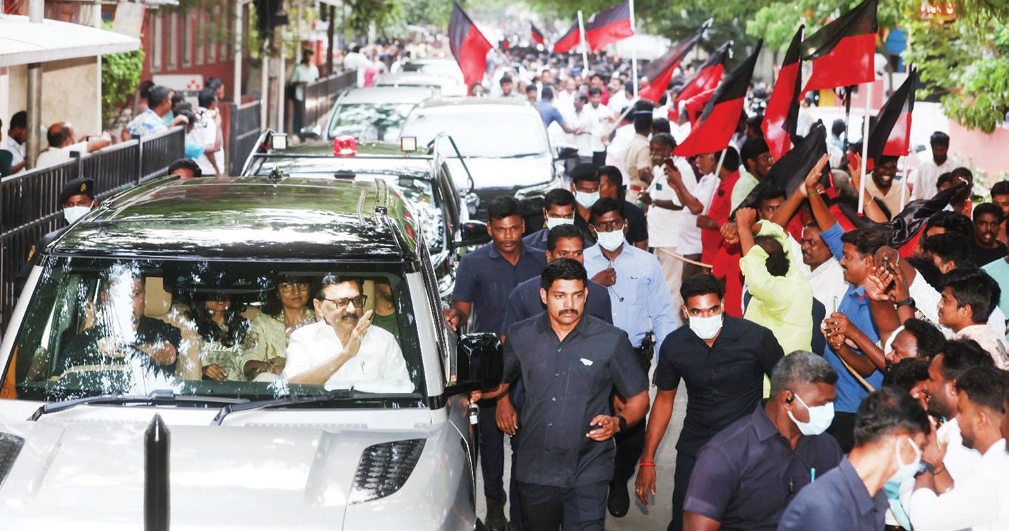 மருத்துவ மனையில் சிகிச்சை முடிந்து வீடு திரும்பினார், முதல்-அமைச்சர் மு.க.ஸ்டாலின்