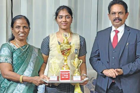 பத்தாம் வகுப்பு பொதுத்தேர்வில் தென்காசி மாவட்டத்தில் ஆக்ஸ்போர்டு பள்ளி சிறப்பிடம்