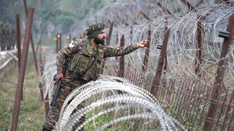 எல்லை தாண்டி பாகிஸ்தானுக்குள் நுழைந்த பெண்ணால் பரபரப்பு