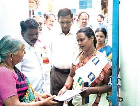 உங்களுடன் ஸ்டாலின் திட்ட முகாம்கள் குறித்த விண்ணப்பம் வழங்கும் பணி