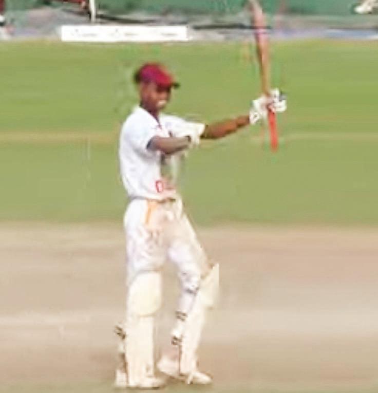 Moratu Vidyalaya salvage pride thanks to Sandun's marathon innings