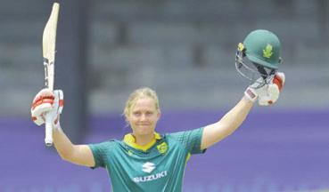 Dercksen 104, Tryon 74 and hat-trick hand South Africa consolation win