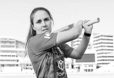 Nat Sciver-Brunt juggles captaincy, motherhood and injury ahead of England redemption quest
