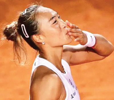 Zheng stuns Sabalenka to reach Italian Open semis