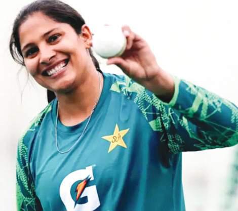 ICC rankings: Pakistan's Sadia Iqbal becomes No.1 T20I bowler
