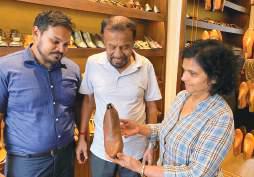 'Bit of Sole' celebrates 45th anniversary with pomp and glamour