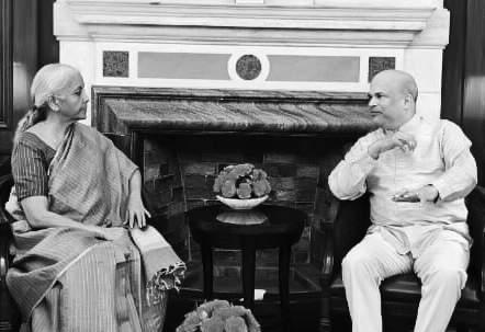 MM continues dialogue with Modi govt.