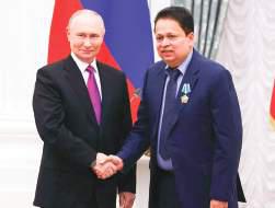 Dr. Saman Weerasinghe receives Russia's prestigious Order of Friendship