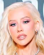 Christina Aguilera ... preview of 'Christmas In Paris'