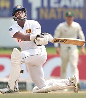 Mathews carried the bat through Sri Lanka's transition