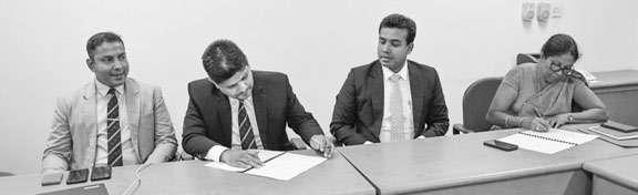 SLIM and IDB sign MoU to boost local industries and brand excellence