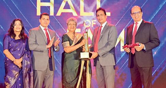 CA Sri Lanka Honours Five Chartered Accountants for Lifelong Service to the Nation and Profession