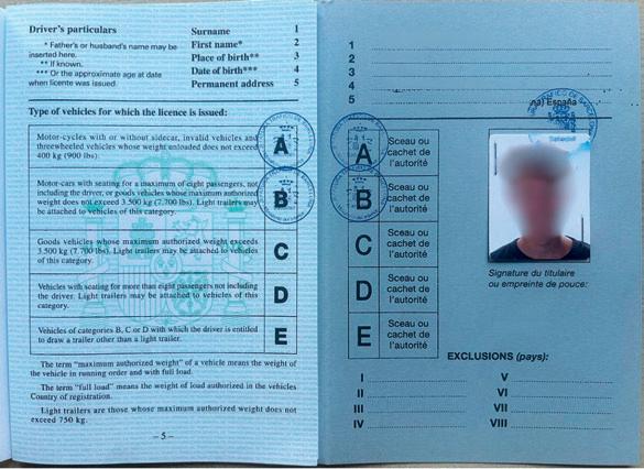 Foreigners Can Drive TukTuks in Sri Lanka - That's the Law