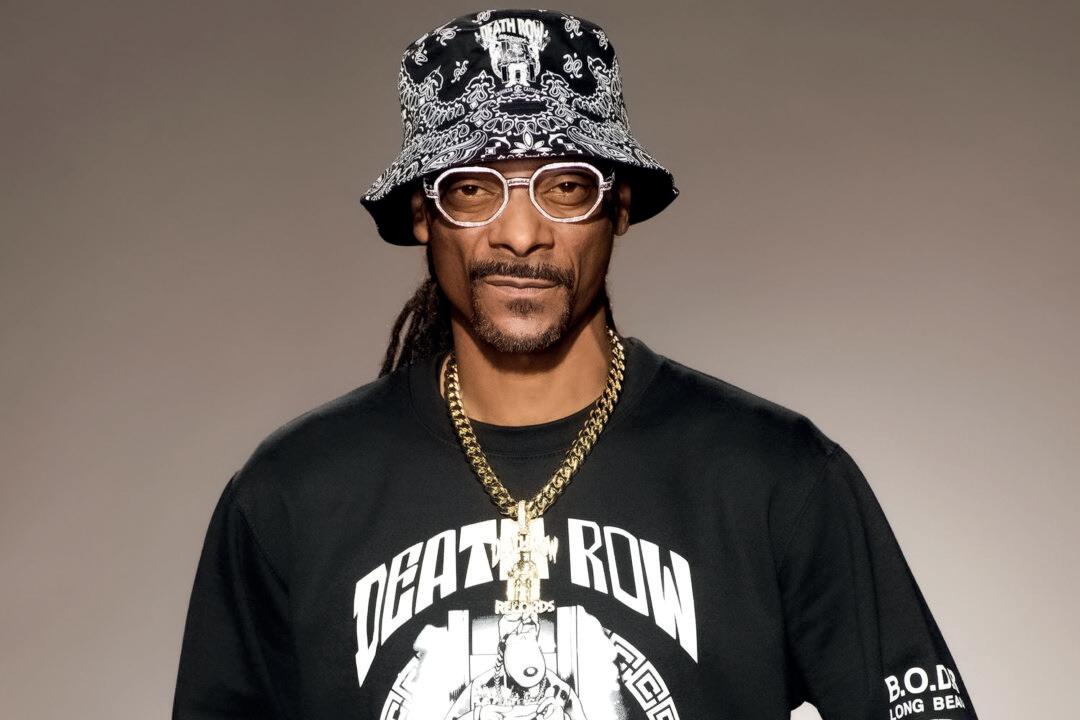 Snoop Dogg: The Doggfather of Rap, Culture, and Hustle