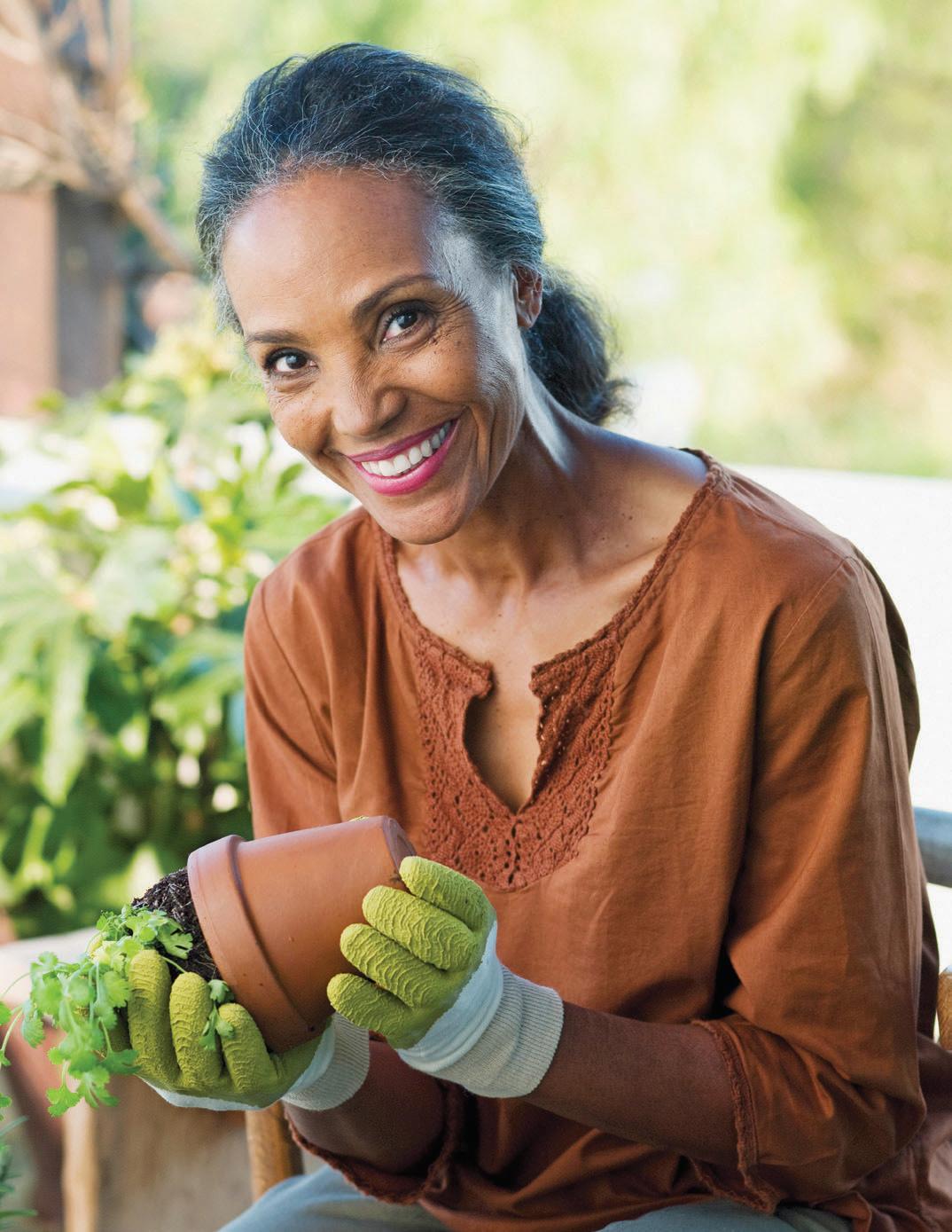 Outsmart gardening hassles!.