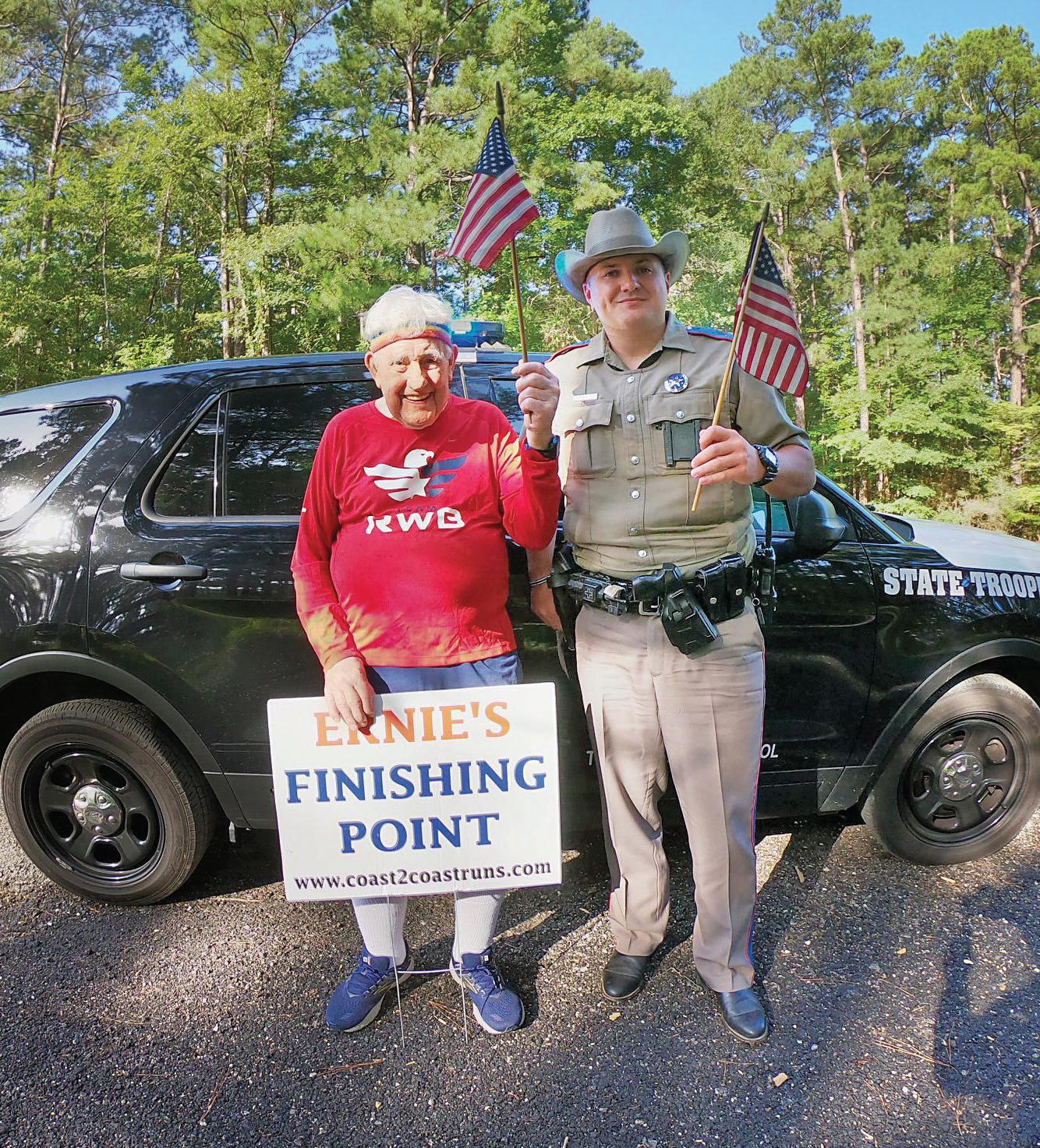 WWII veteran honors heroes with 2,600-mile run!