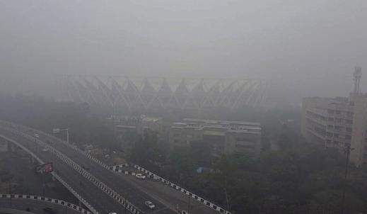 FOG DISRUPTS FLIGHT, TRAIN SERVICES IN DELHI