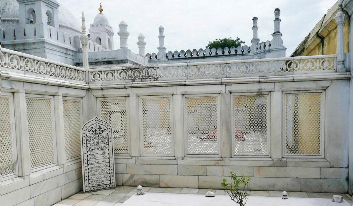 THE GHOST OF AURANGZEB