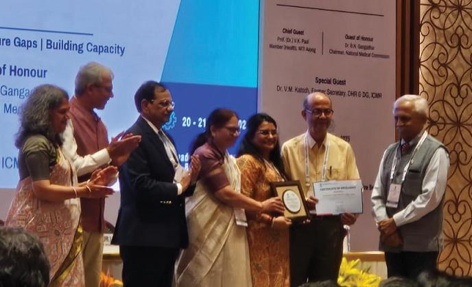 SMS's MDRU Lab Receives Centre of Excellence Award for Outstanding Performance