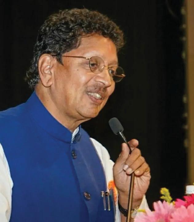 Hindi was there in classes 5, 6, 7, now must at primary level: Maha govt clarifies