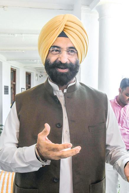 Govt will launch pollution action plan next week: Sirsa