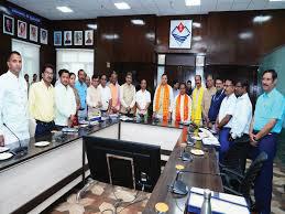 CM Dhami Honors Pahalgam Attack Victims With Two-Minute Silence