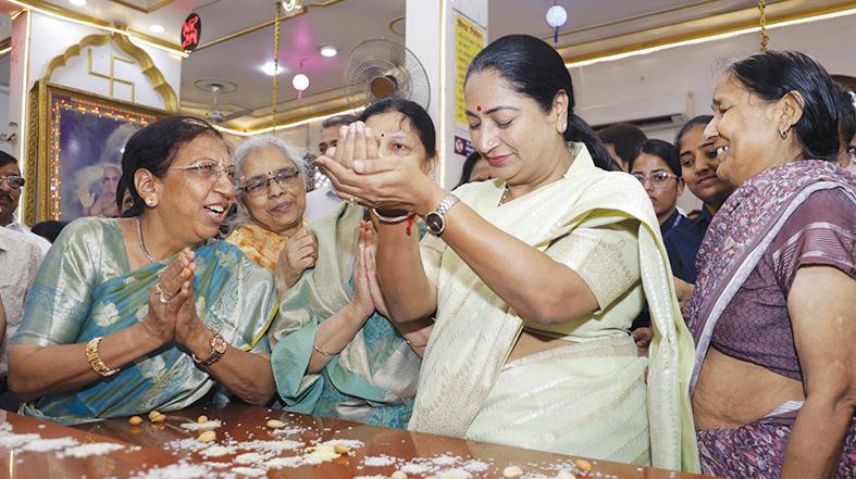 CM Lauds Contribution of Nurses on Mothers' Day