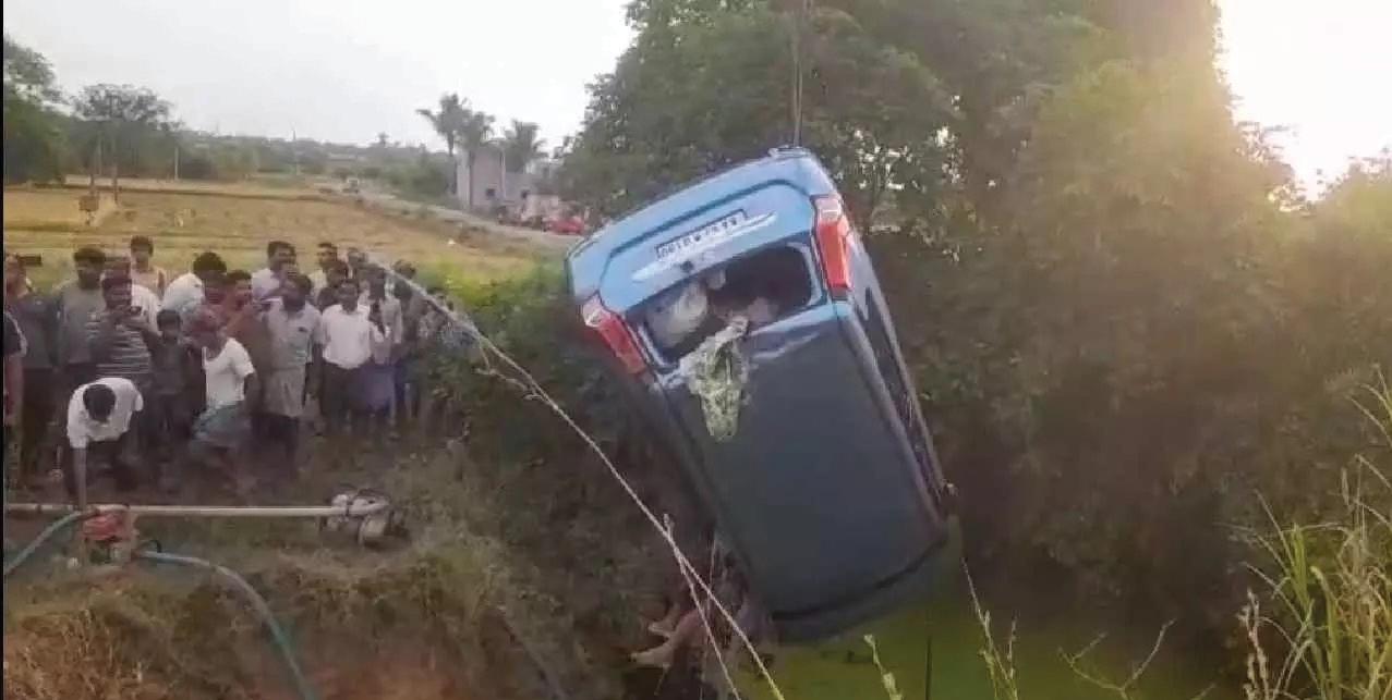 Three Dead After Car Plunges Into Well in Andhra