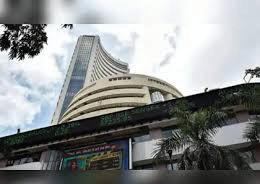Sensex drops 636 pts, Nifty below 24,550; banks drag