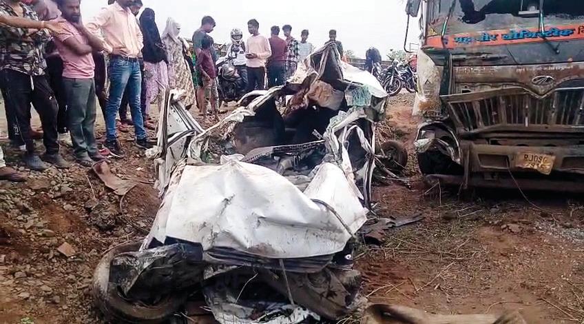 Five Minors Among Nine Killed in Accident in MP