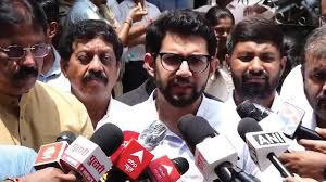 Aaditya Thackeray Slams Railway Minister Over Mumbra Train Mishap