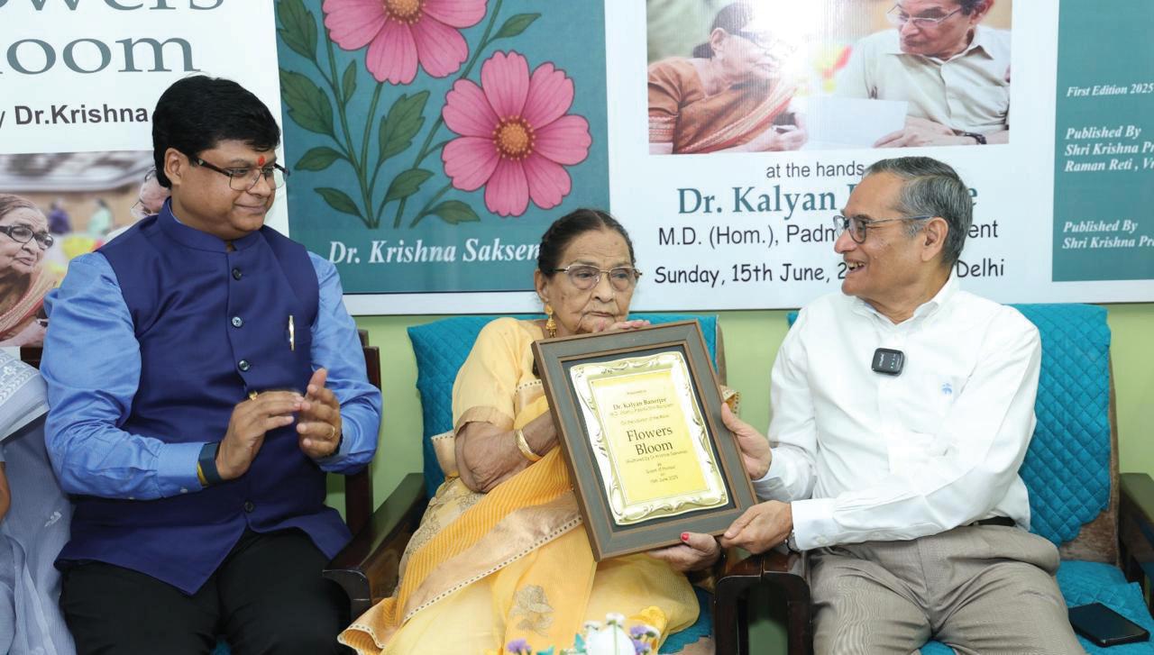 Dr. Krishna Saksena's new book 'Flowers Bloom' unveiled by Padmashri awardee Dr. Kalyan Banerjee