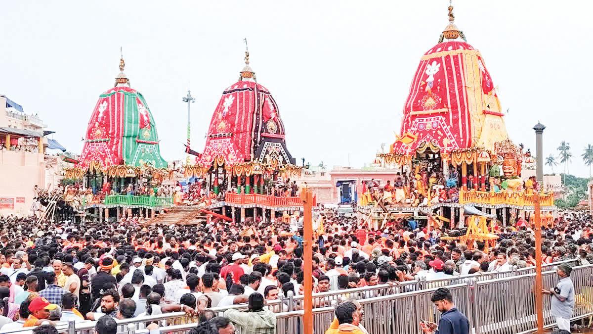 Reliance, Adani Group Offer 'Anna Seva' in Puri Rath Yatra