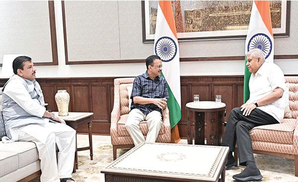Vice President Dhankhar Meets Former CM Kejriwal, AAP's Sanjay Singh