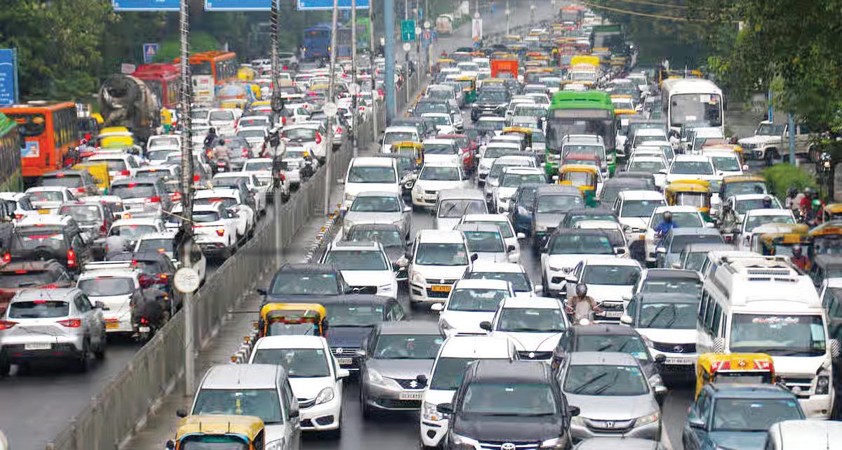 Delhi Govt Moves SC To Review Vehicle Ban