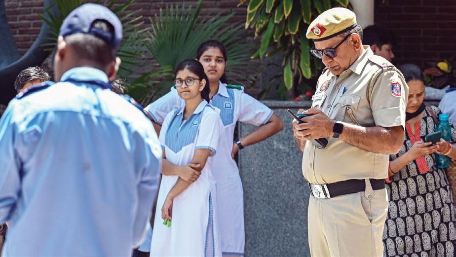 Bomb threats continue: 6 Delhi schools receive bomb threat