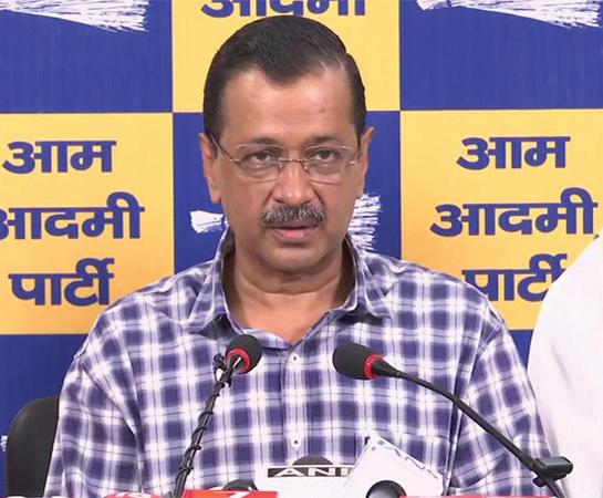 Kejriwal Slams Lathi Charge Over SSC Aspirants at Ramleela Maidan