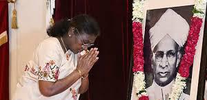 Teachers' Day: President Murmu greets educators at Rashtrapati Bhavan