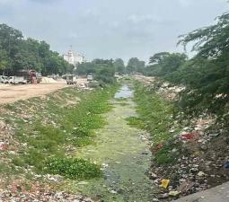 Nearly 500,000 tonnes of garbage piled up along Munak Canal, clean-up drive planned