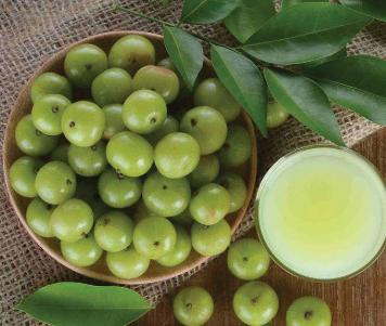 FROM KITCHEN TO SCALP: NATURAL REMEDIES TO TACKLE HAIR THINNING