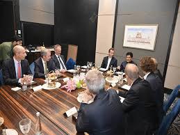 Piyush Goyal, Airbus Chairman discuss aviation opportunities