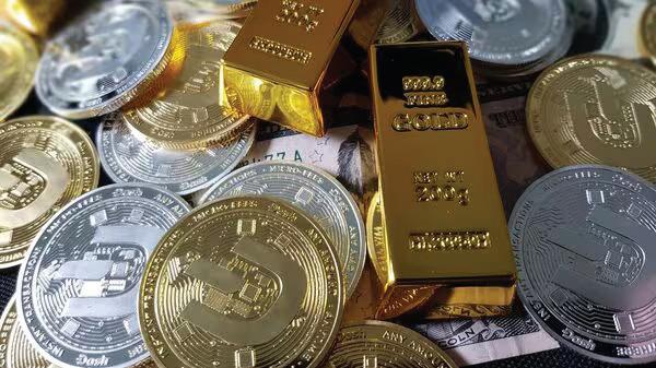 Gold, silver hit record highs amid US political uncertainty