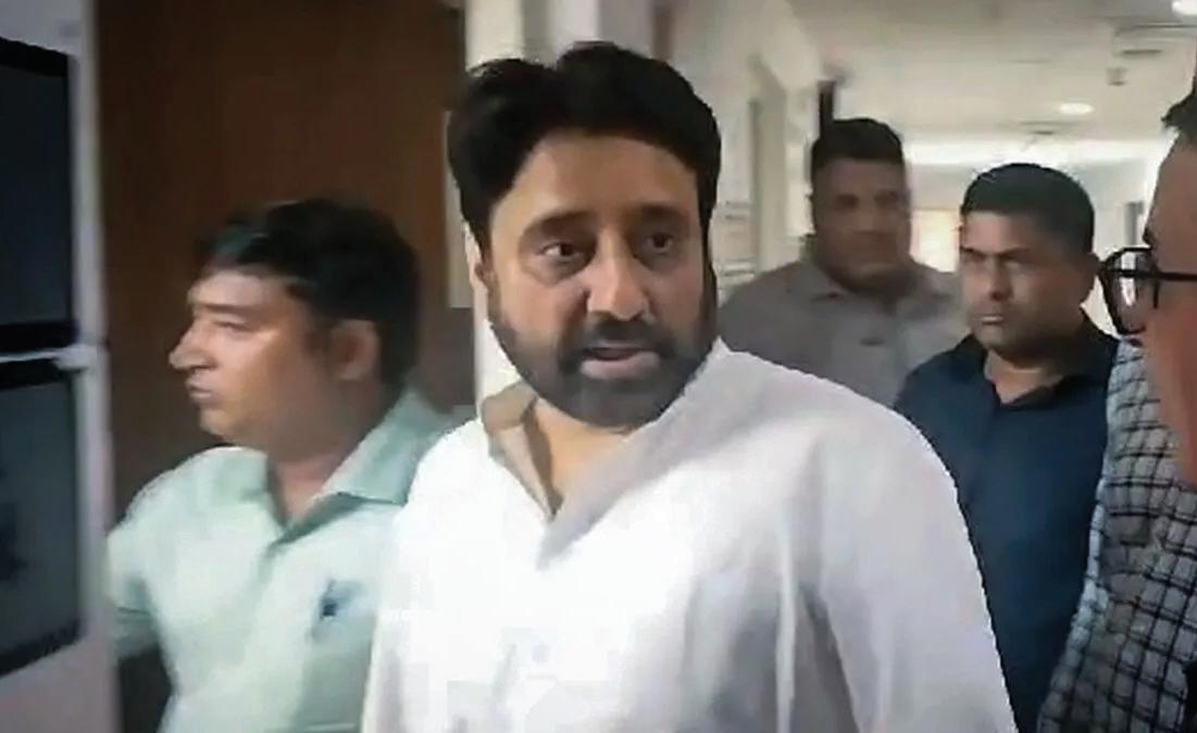 ED files Prosecution sanction against AAP MLA Amanatullah Khan